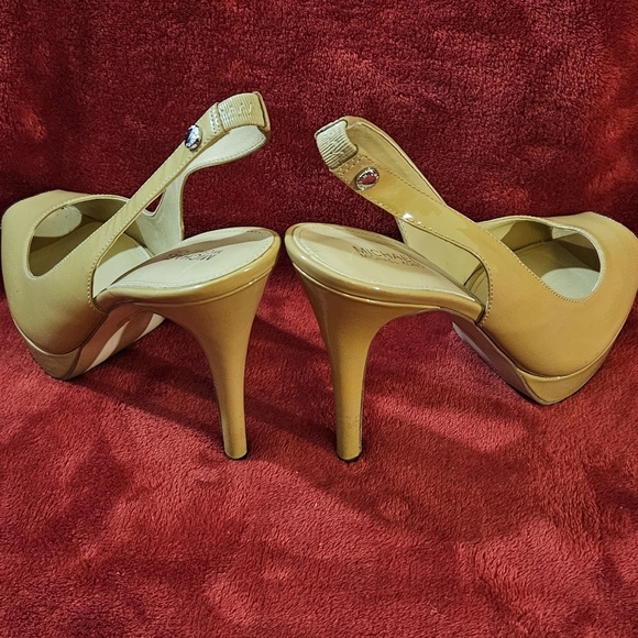 Michael Kors Slingback Taupe Patent Leather Peep-Toe Women's Shoes - Picture 4 of 9